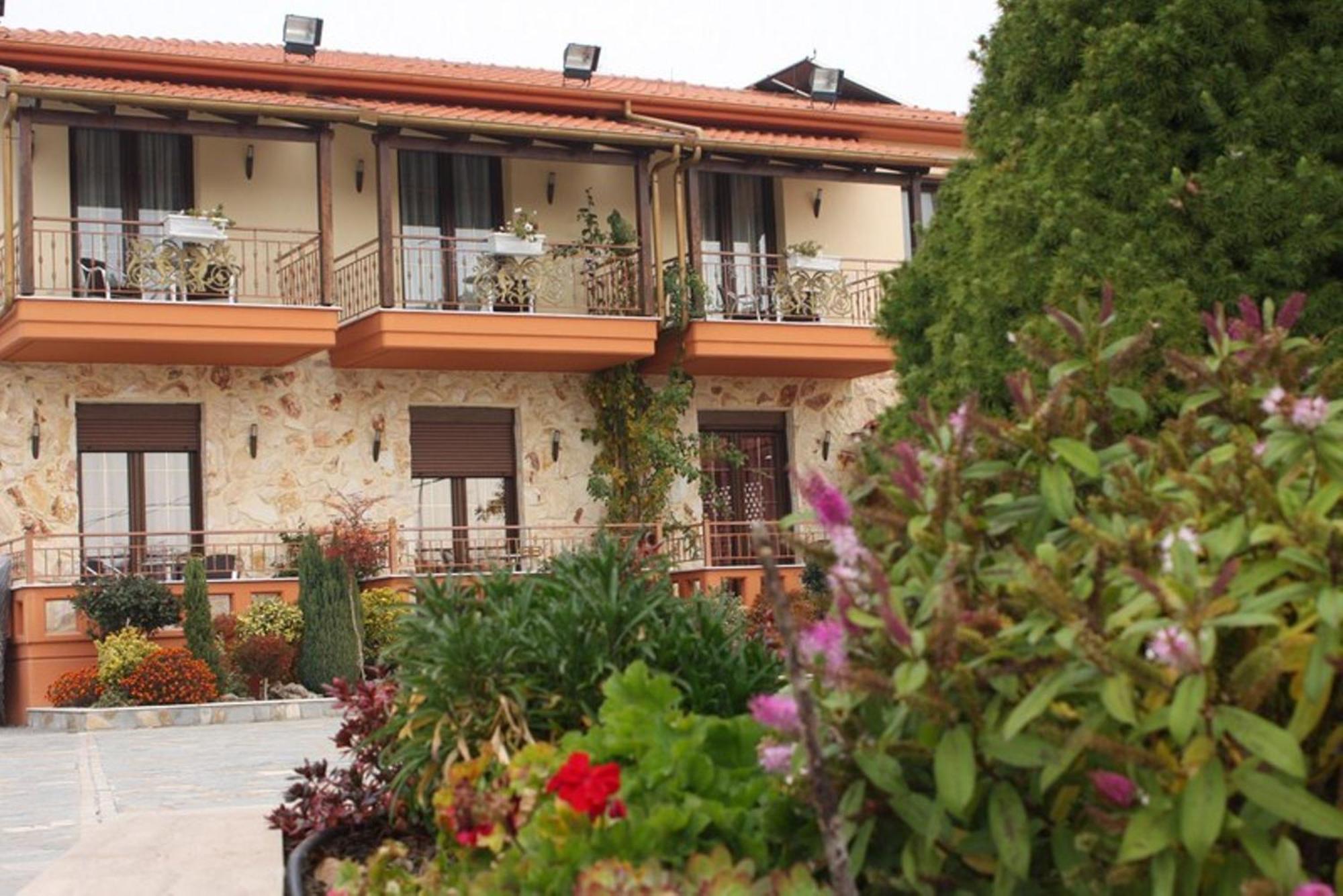 Lozitsi Hotel Veria  Buitenkant foto